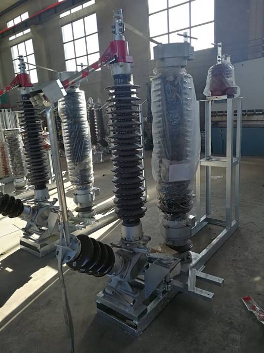 变压器中性点间隙保护装置