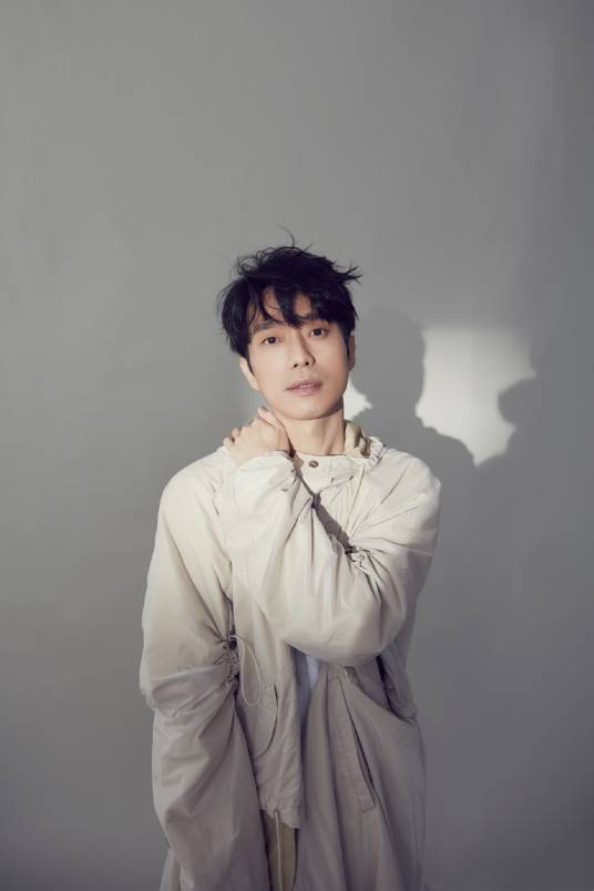 张栋梁（马来西亚男歌手、演员）