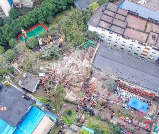 1·7重庆食堂坍塌事故