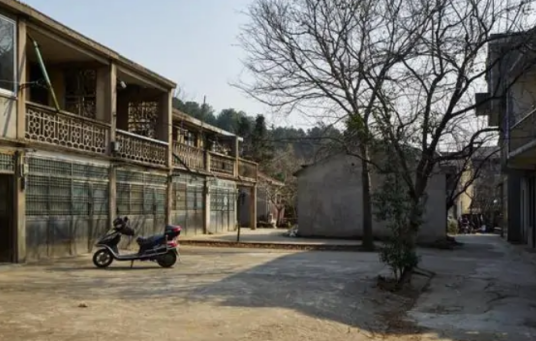 沈家村（江苏省吴江市盛泽镇下辖村）