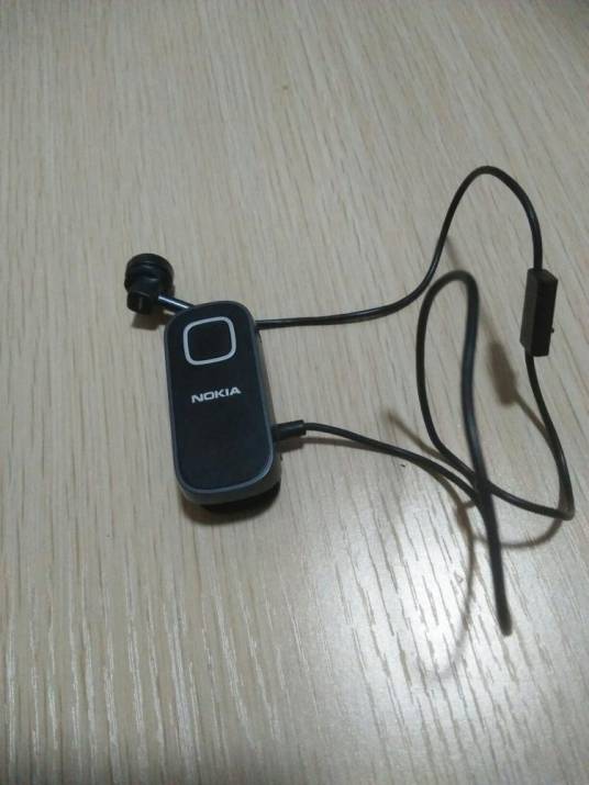 诺基亚蓝牙耳机BH-111