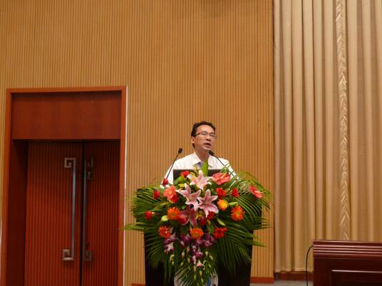 王兴志（西南石油大学教授）