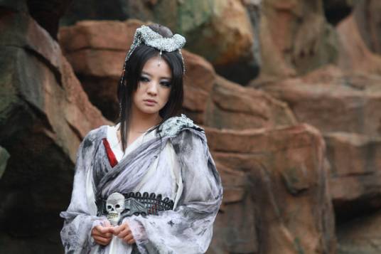 白姑（张纪中版《新西游记》中的人物）