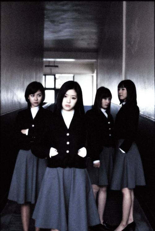 女高怪谈（1998年由朴基亨执导的韩国恐怖片）