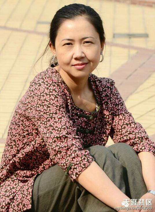 阿舍（维吾尔族女作家、编辑，宁夏作家协会第九届副主席）