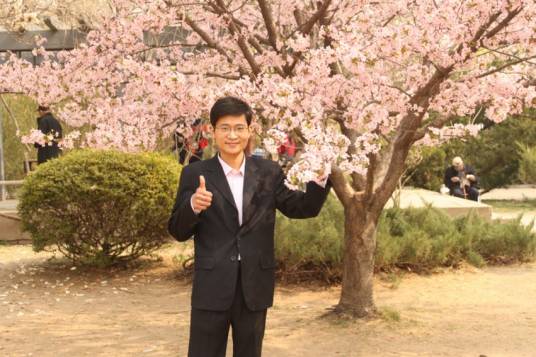 周靖（榕树下VIP签约作家诗人、17k签约作家）