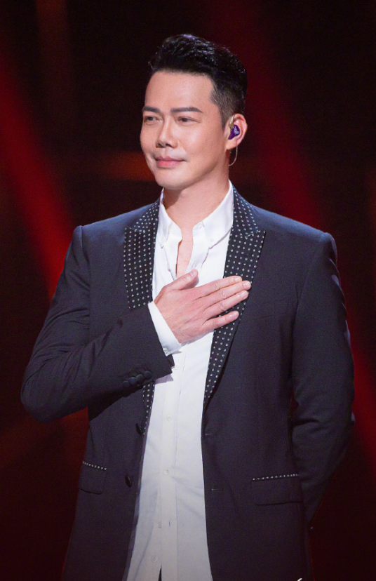 谢天华（中国香港男演员、歌手）