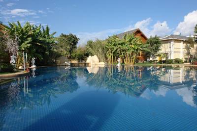 昆明滇池春天温泉会馆