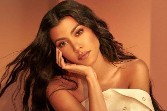 考特尼·卡戴珊