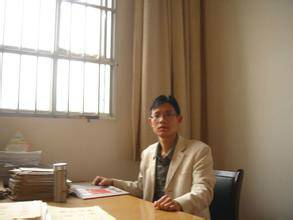 夏洪亮（中国怀化学院教育科学系讲师）