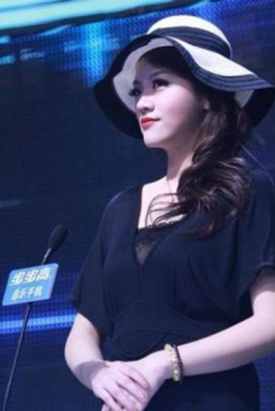 江盈（节目《非诚勿扰》的女嘉宾）