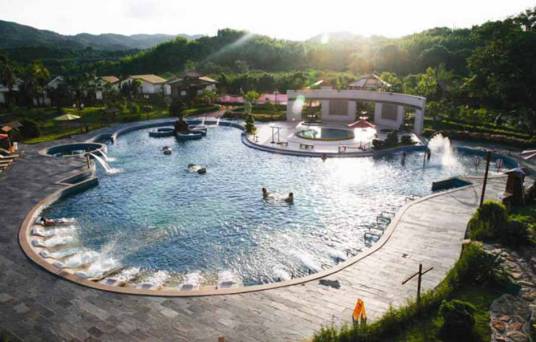 盘龙湾温泉度假村