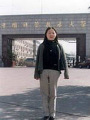 萨如拉（内蒙古大学蒙古学学院新闻出版学系讲师）