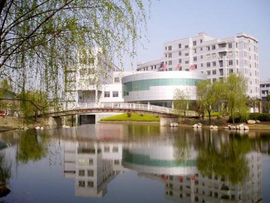 武汉工程大学图书馆