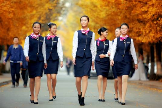 成都航空旅游专修学院