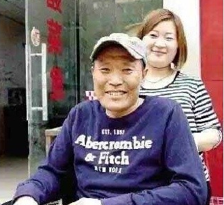 一碗阳春面（郑州市民帮患癌店主筹手术费行动）