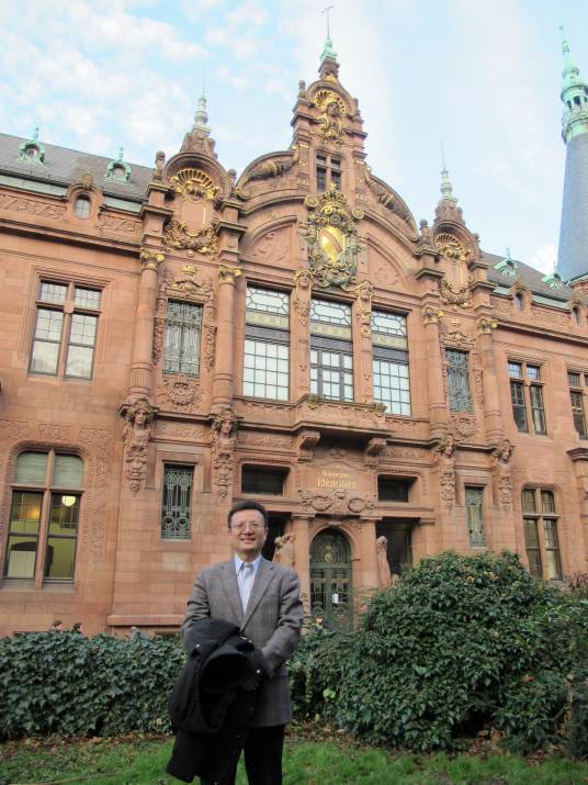 邱涛（北京师范大学教授）