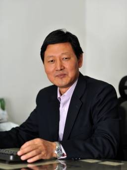 薛庆国（北京科技大学党委常委、副校长）