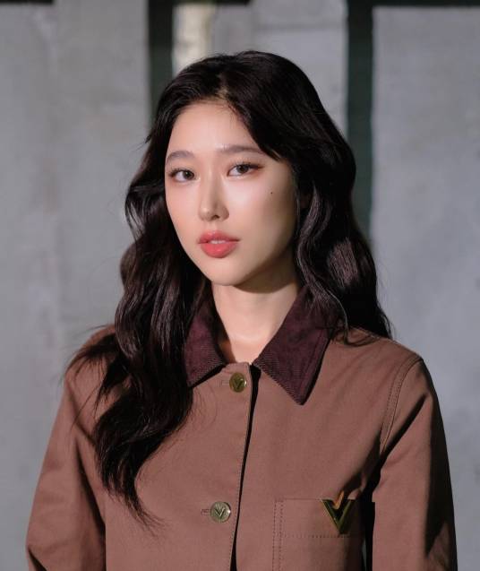 泽纶娅·秀利隆坤泽坤