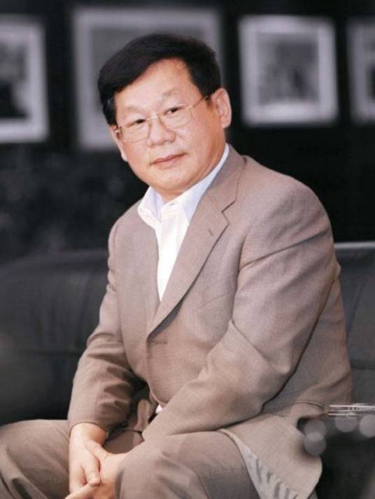 张力（富力地产集团原联席董事长兼总裁）