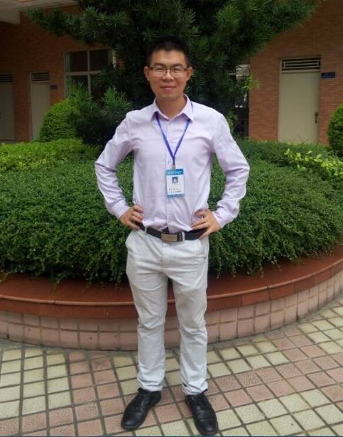 胡涛（深圳市明德外语实验学校英语老师）