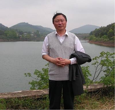 李德华（华中科技大学教授）