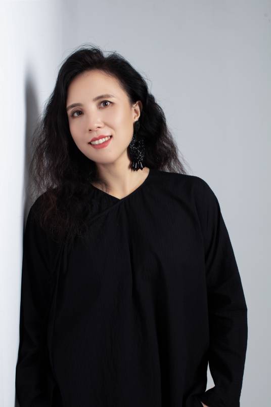 徐薇（红布林创始人兼CEO）