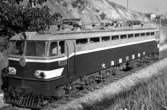 韶山2型电力机车