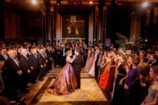 纽约国际名媛舞会