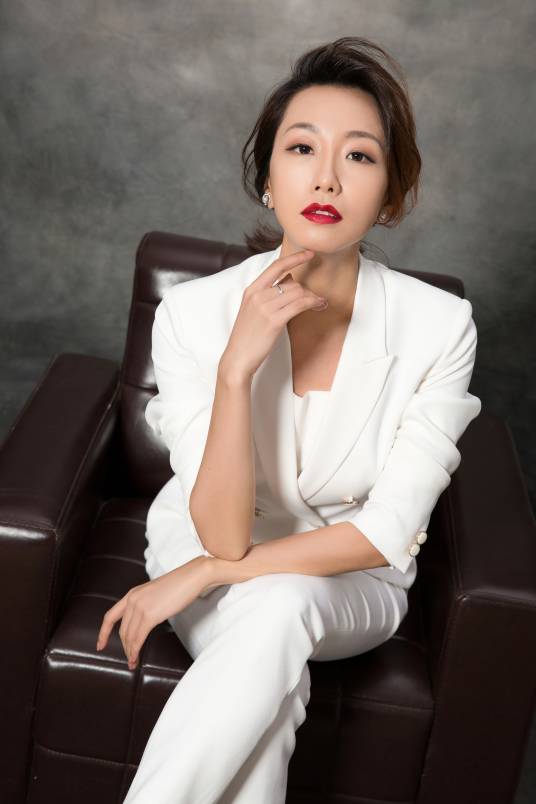 李欣（主持人）