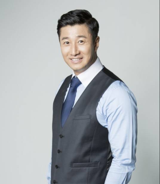 李勋（韩国男演员）