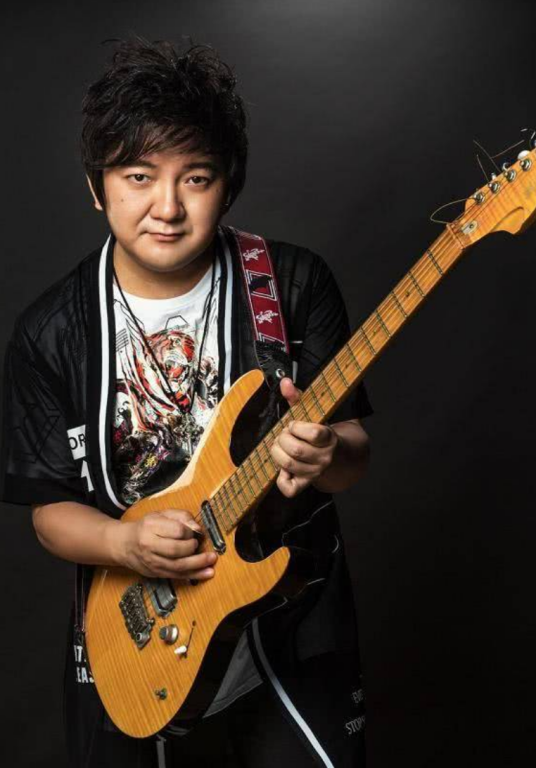 杨臣刚（中国内地男歌手、音乐人、北京臣刚天下文化传媒有限公司董事长）