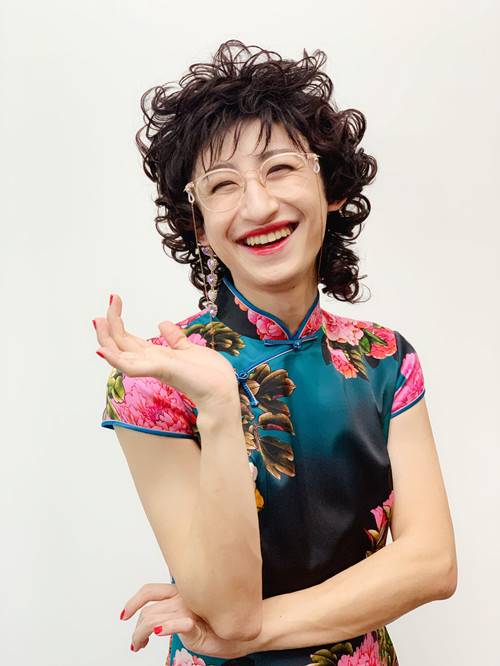 青岛大姨张大霞