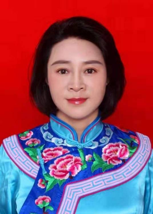 周福兰（四川省绵阳市北川羌族自治县委副书记、县人民政府县长）