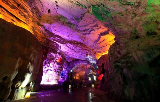 善卷洞(石灰岩溶洞)