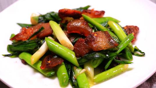 蒜苗炒腊肉