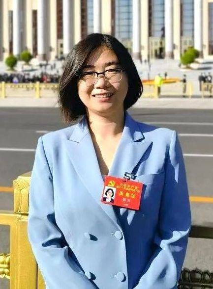 韩青（中共二十大代表，北京市丰台区马家堡街道时代风帆楼宇党委书记）