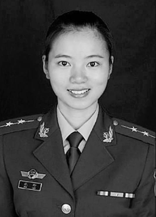 朱玲（武警女烈士）