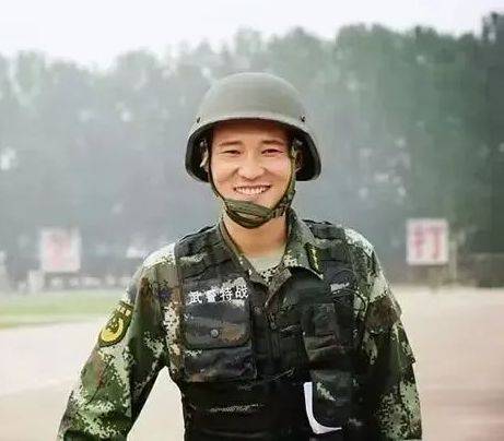 刘洋（武警特警学院某学员队队长）