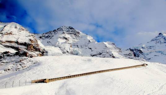 瑞士阿尔卑斯山脉