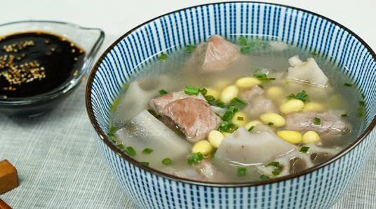 黄豆莲藕排骨汤