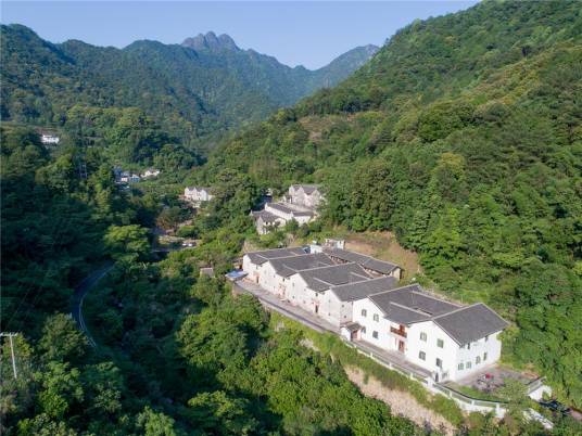 桥溪村（广东省梅州市梅县区雁洋镇下辖村）