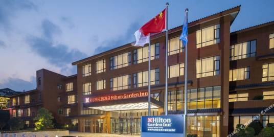希尔顿花园酒店