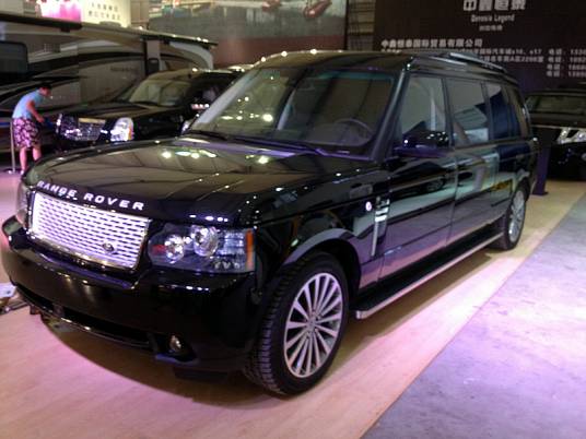 路虎揽胜加长版