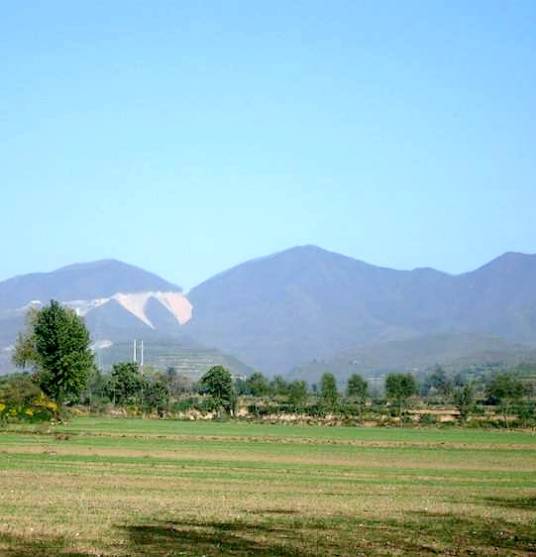 岐山（陕西省岐山县北部山脉）