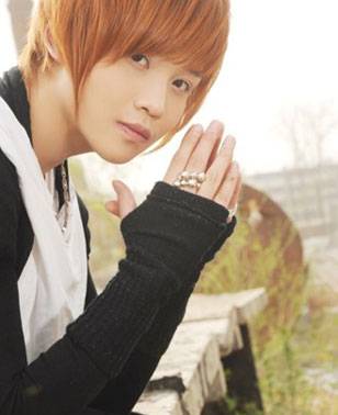 华强（中国内地男歌手）