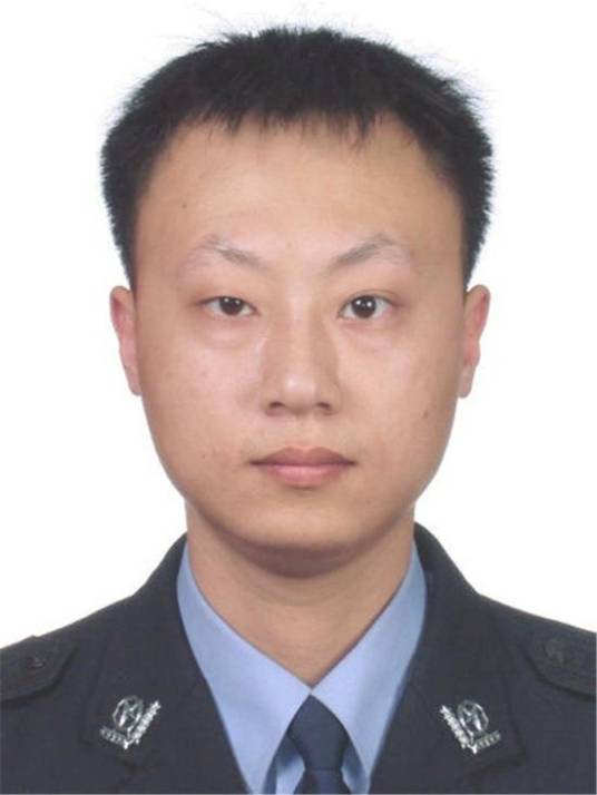 杨雪峰（时代楷模、重庆石船公路巡逻大队原副大队长）