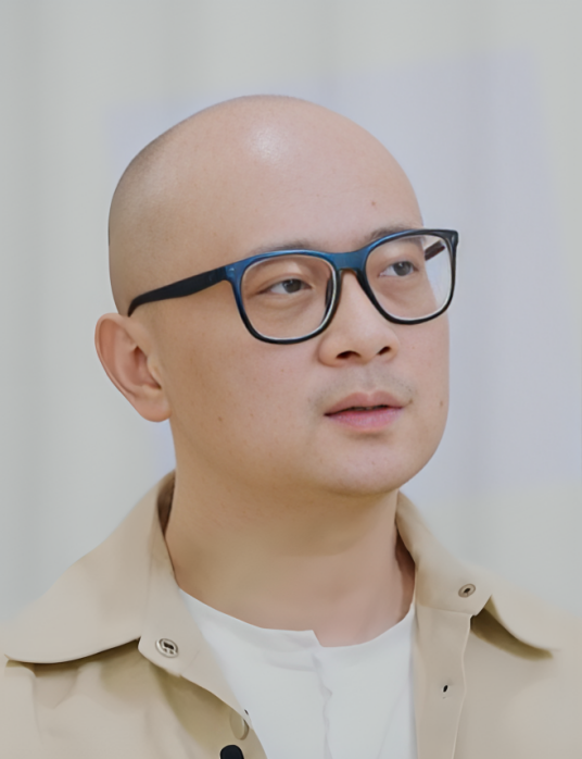 刘毅（自由职业者，傅首尔前夫）