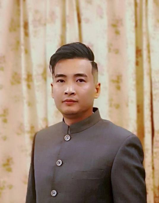 谭恩（艺术家、青年画家）