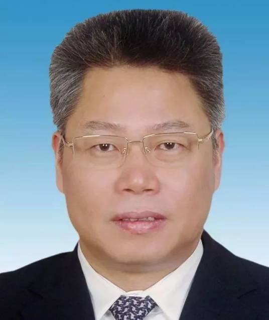 王世杰（第十四届全国政协常委，贵州省人大常委会副主任）